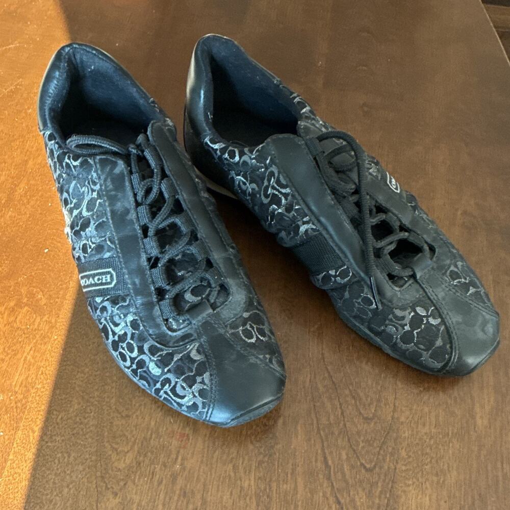 Coach Kirby Signature Logo Lace-Up Low Top Sneakers Black/Gray Women's
